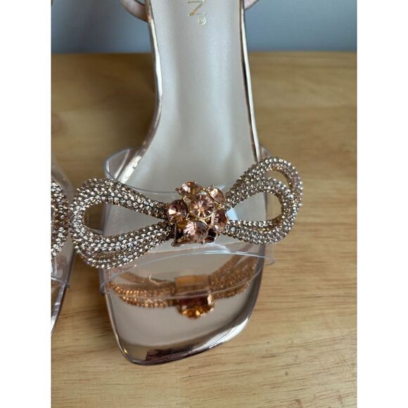 ZURIN Women's Rhinestone Bow Square Toe‎ Clear High Heels Size7 NWT - Picture 2 of 5